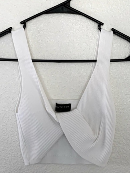 White Fox Boutique Tops - White Fox Boutique White Ribbed Twist Crop Top